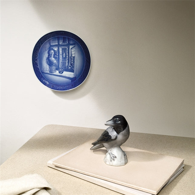 Royal Copenhagen Weihnachtsteller Figur 2025, Krähe, 10,5 cm