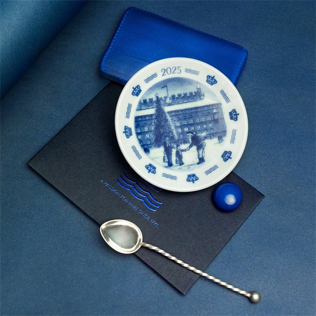 Royal Copenhagen Weihnachts-Plakette 2025, Weihnachten in Kopenhagen, 8,5 cm