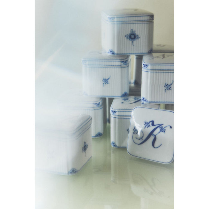 Royal Copenhagen Alphabet Bonbonniere 13cl C