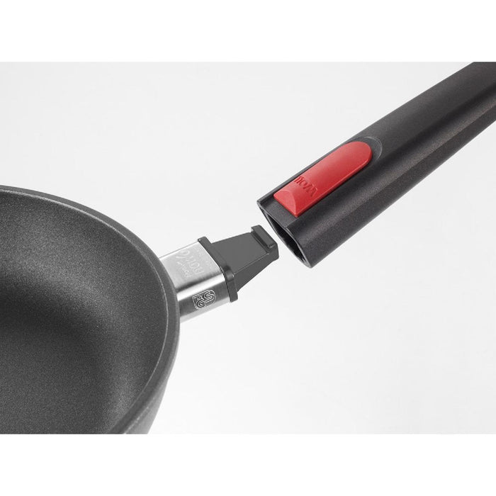 Woll, Guss-Steakpfanne mit Rillen, Induktion 28 x 28 cm Nowo Titanium + Sicherheitsglasdeckel