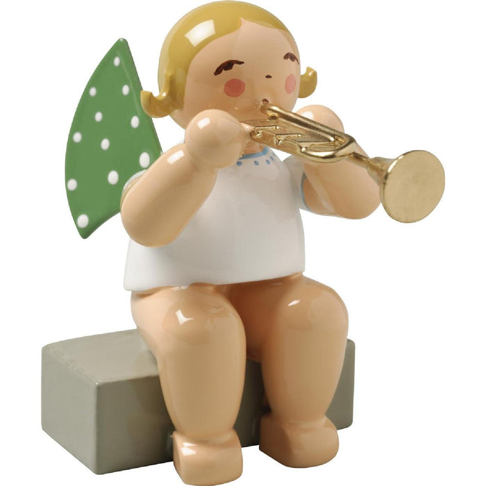 Wendt & Kühn Engel mit Trompete, sitzend