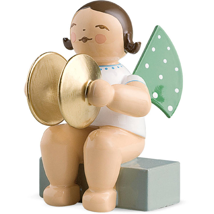 Wendt & Kühn Engel mit Becken, sitzend