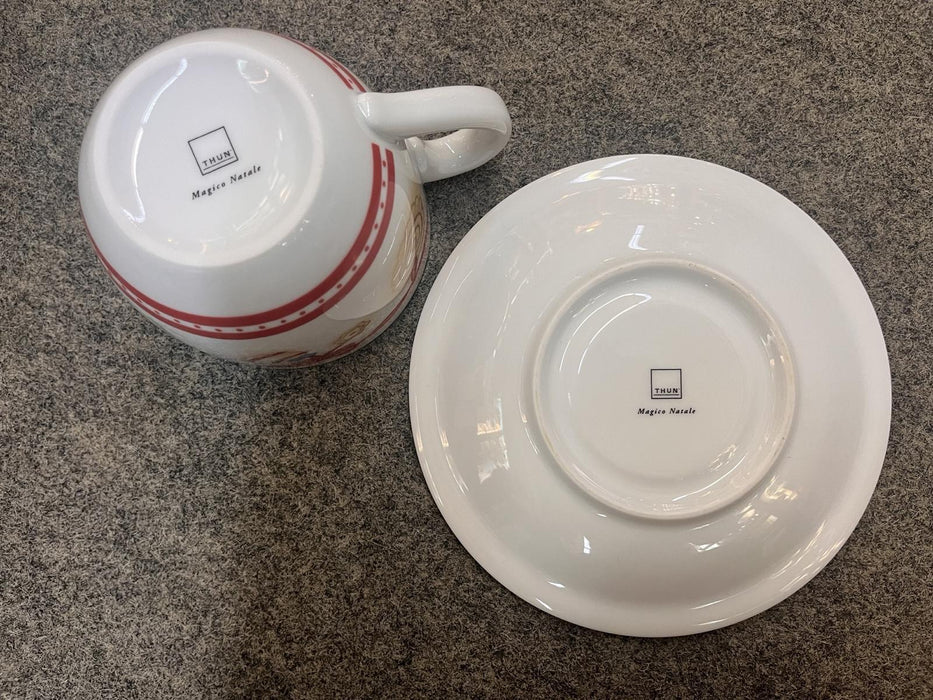 Goebel Thun Magische Tasse fürs Weihnachtsfrühstück