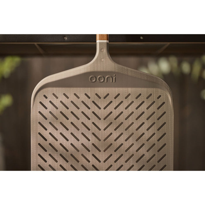 Ooni Signature perforierter Pizzaschieber