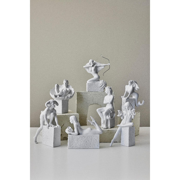 Goebel Sternzeichen Schütze, weiblich Figur