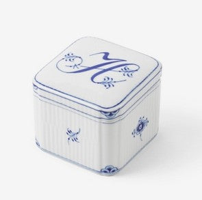 Royal Copenhagen Alphabet Bonbonniere 13cl H