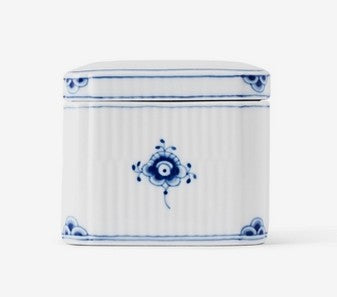 Royal Copenhagen Alphabet Bonbonniere 13cl H