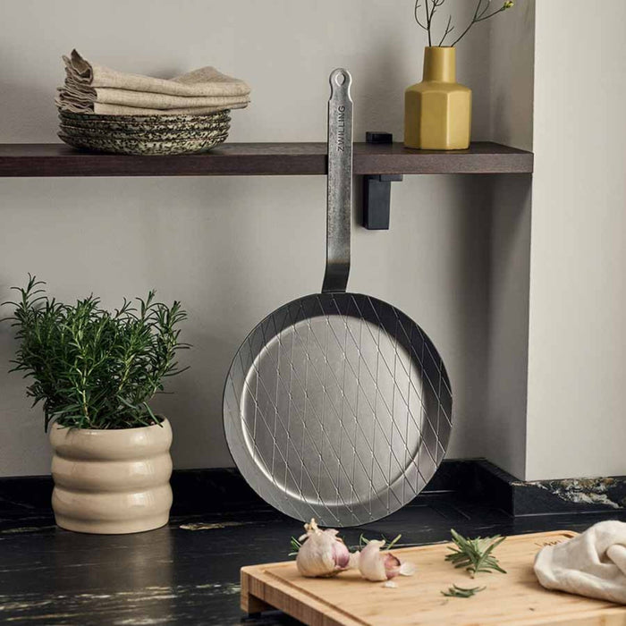 ZWILLING Eisenpfanne, 24 cm | Kohlenstoffstahl